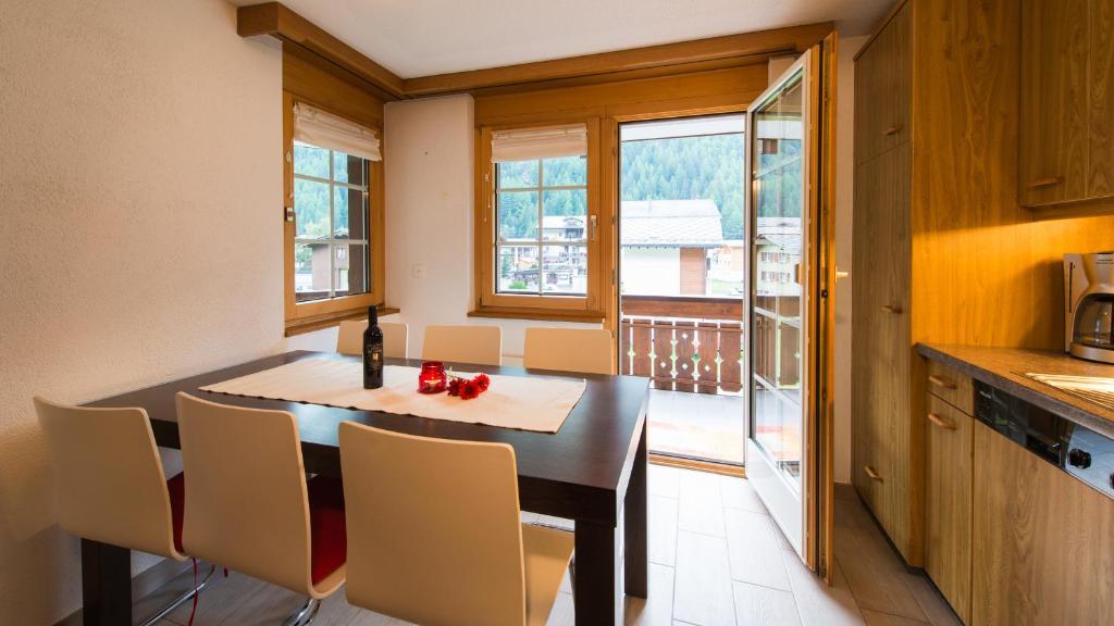 Haus Evita Saas-Grund Quarto foto