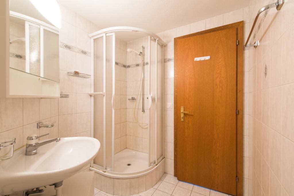 Haus Evita Saas-Grund Quarto foto