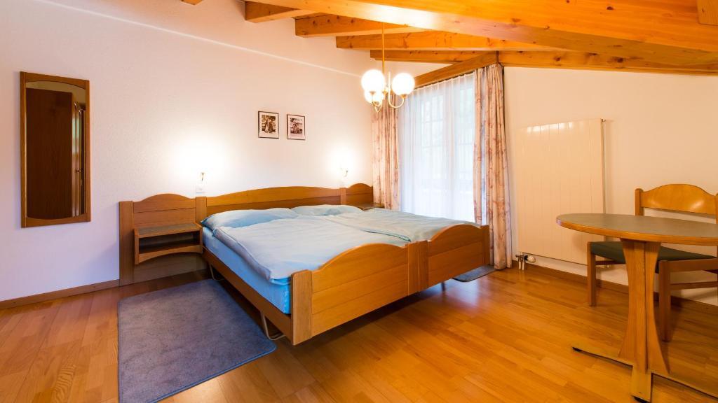 Haus Evita Saas-Grund Quarto foto